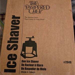 The Pampered Chef Ice Shaver